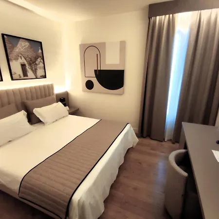 Vittoria Parc فندق باري