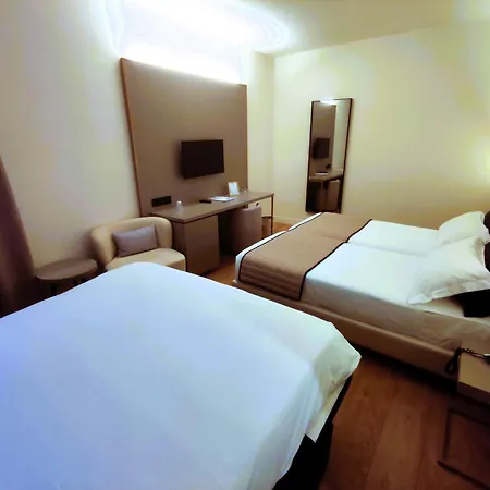 Vittoria Parc מלון 4*
