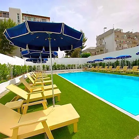 Vittoria Parc מלון 4*
