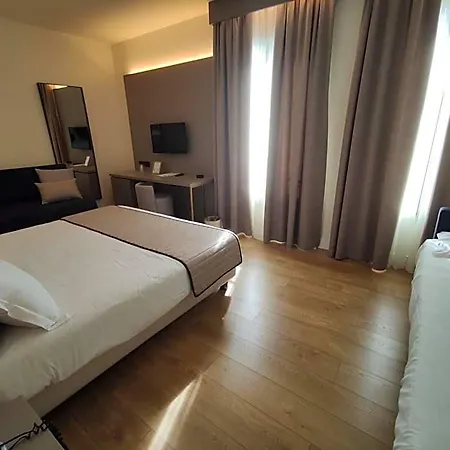 Otel Vittoria Parc 4*