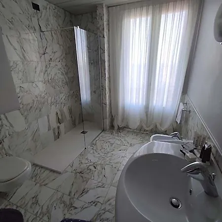 Vittoria Parc 4*