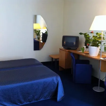 Vittoria Parc מלון