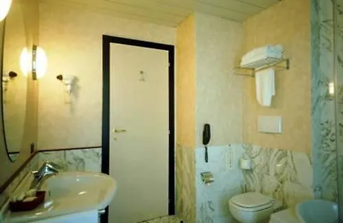 Vittoria Parc 4* Bari